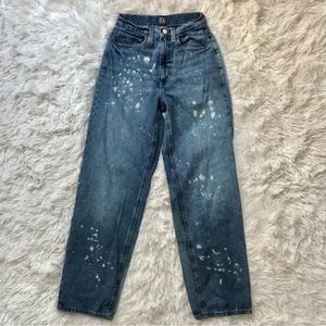 BDG Bleach Splattered High Rise Baggy Jeans Size 25